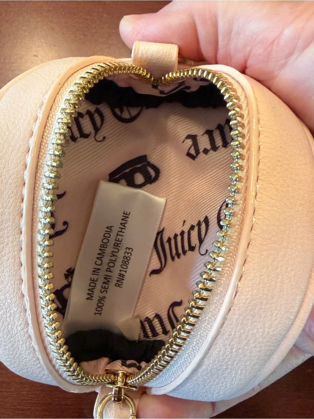 Juicy Couture compact juicy